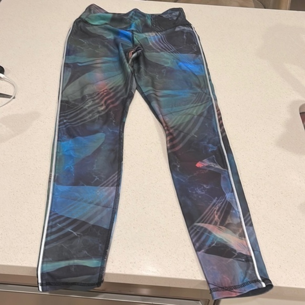 FOREVER 21 LEGGINGS